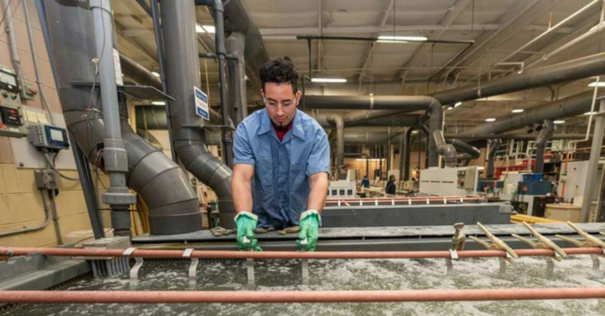 Anodická oxidace vs. galvanické pokovování