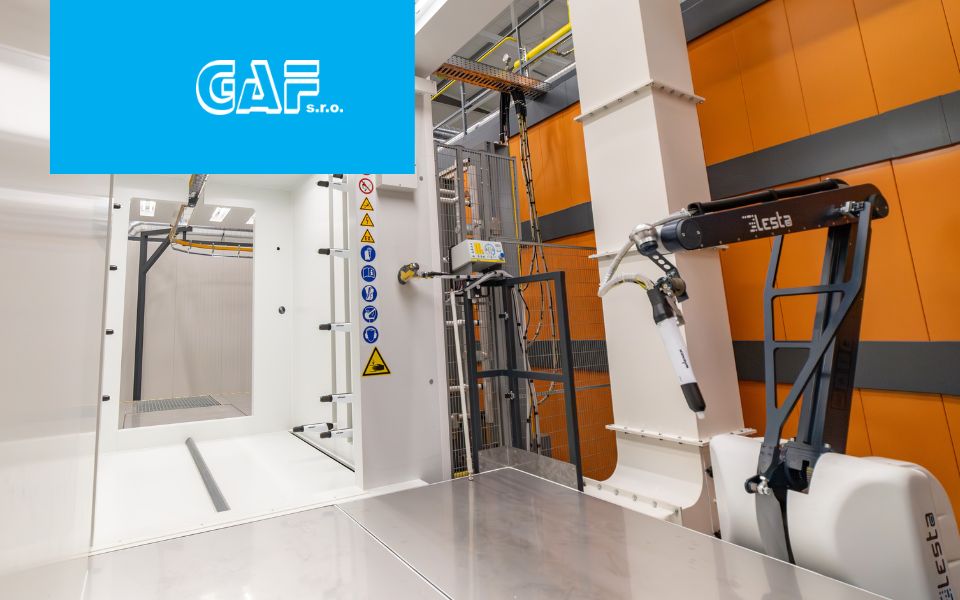 Automatic powder coating plant with robotic painting